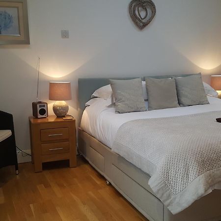 Lockgate Dairy Bed & Breakfast Chichester Exterior foto