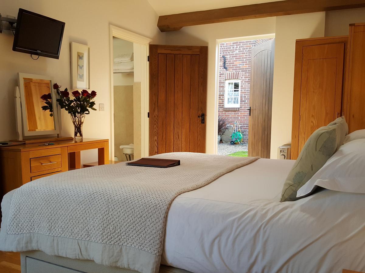 Lockgate Dairy Bed & Breakfast Chichester Exterior foto